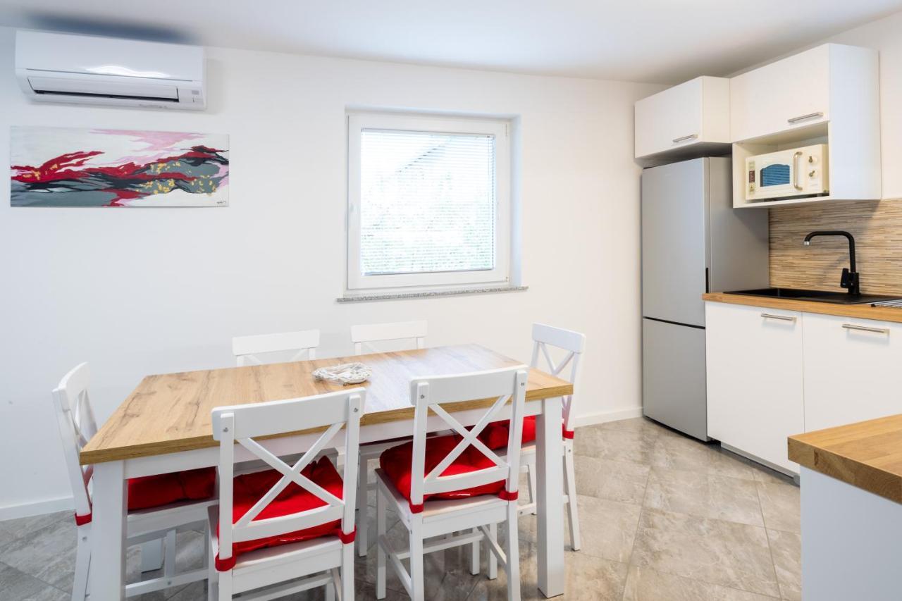 Aparthouse Jana Breg Apartment Zirovnica