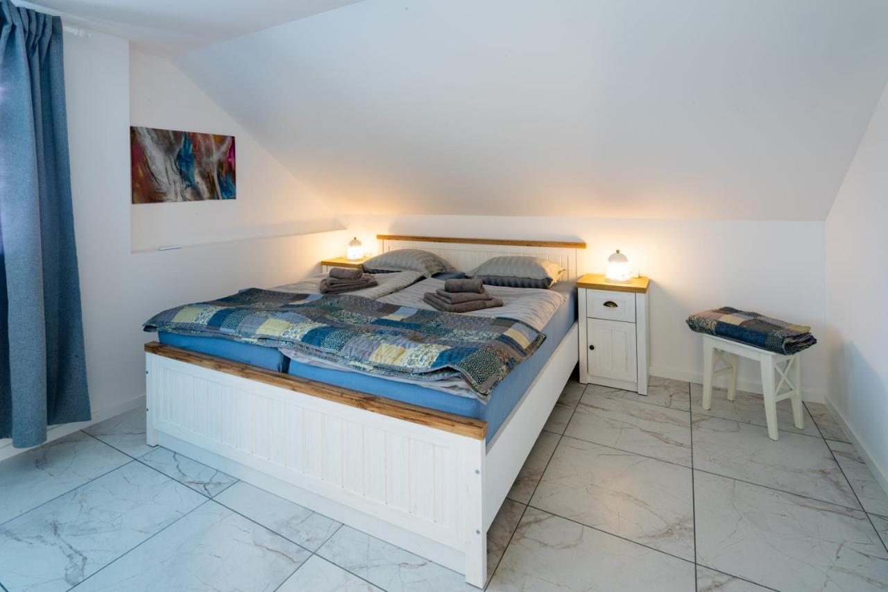 Aparthouse Jana Breg Zirovnica