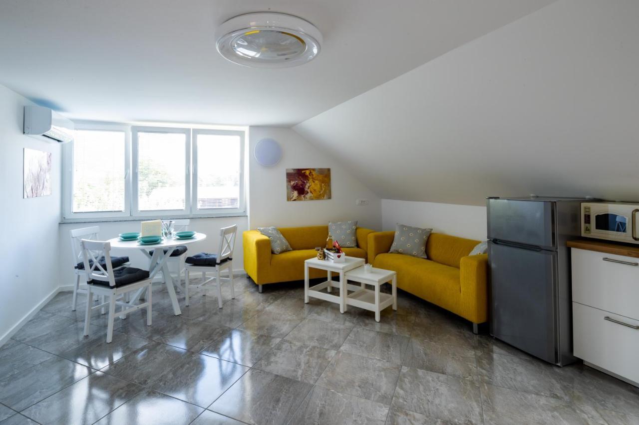 Apartment Aparthouse Jana Breg *