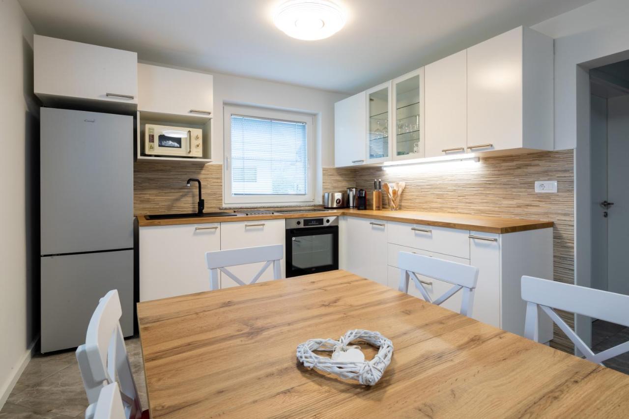 Apartment Aparthouse Jana Breg